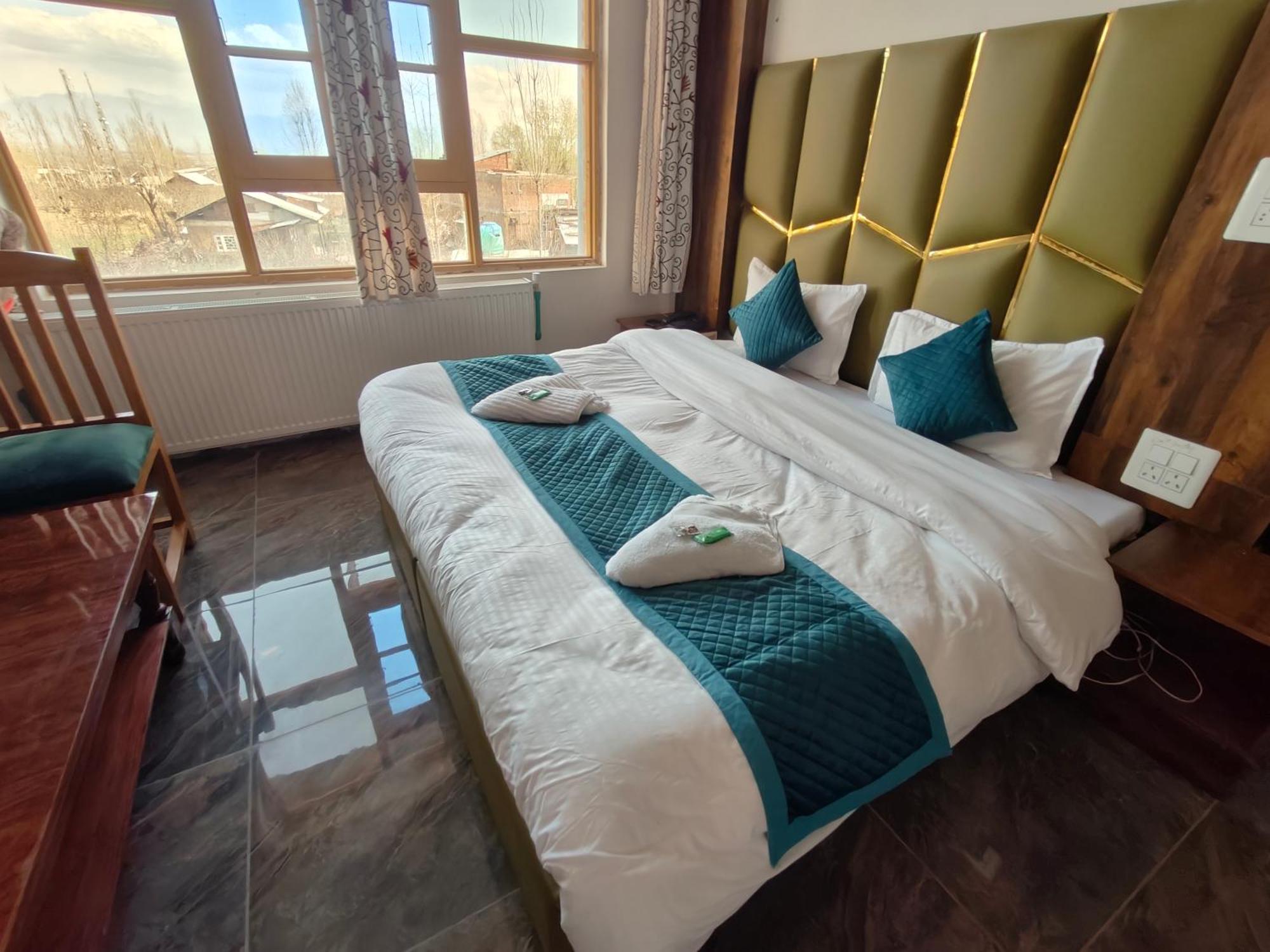 Gulmarg Gs Residency Hotel Pokoj fotografie